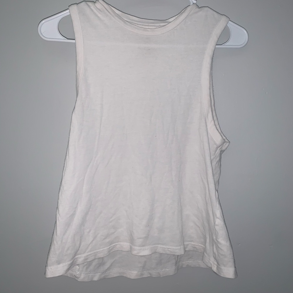 Me to We sleeveless white tank top